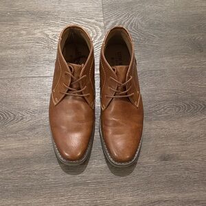 Steve Madden Tan Chukka Boots